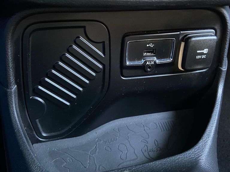 Jeep Renegade Sport 1.8 4x2 Flex 16V Aut.