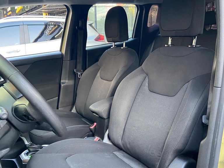 Jeep Renegade Sport 1.8 4x2 Flex 16V Aut.