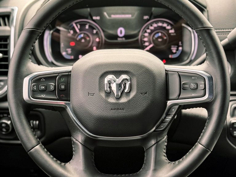 RAM 2500 LARAM. 6.7 NIGHT ED. TB CD 4x4 Die.