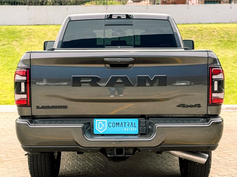 RAM 2500 LARAM. 6.7 NIGHT ED. TB CD 4x4 Die.