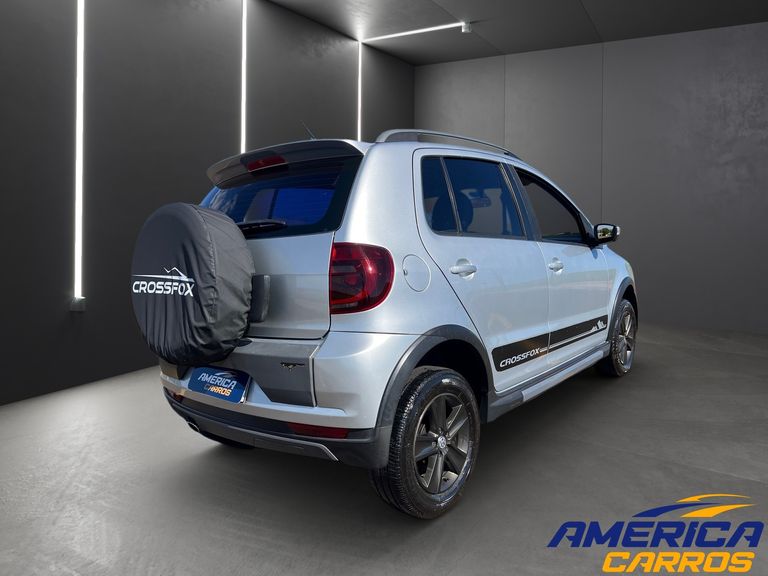 VolksWagen CROSSFOX 1.6 Mi Total Flex 8V 5p