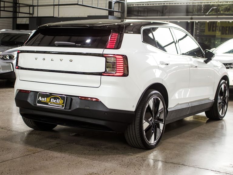 Volvo EX30 E60 Ultra (Elétrico)