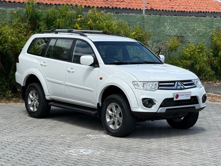 Mitsubishi Pajero DAKAR 3.2 4x4 T.I. Dies. 5p Aut.