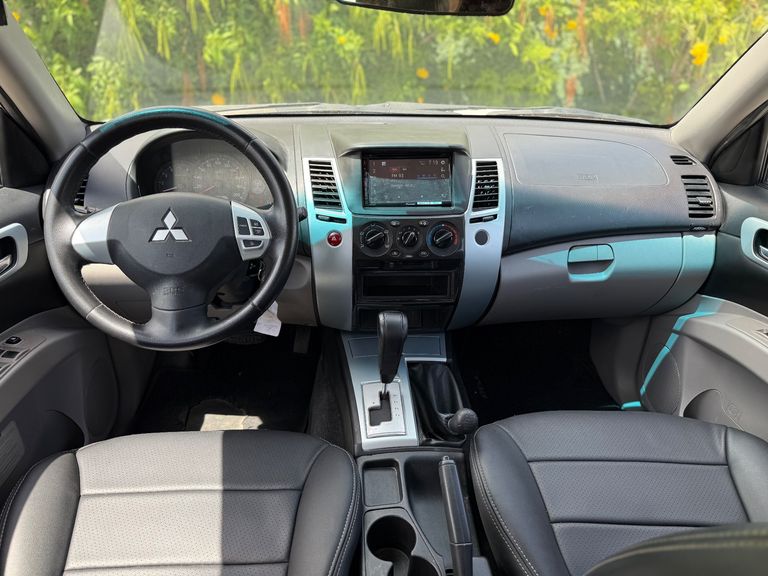 Mitsubishi Pajero DAKAR 3.2 4x4 T.I. Dies. 5p Aut.