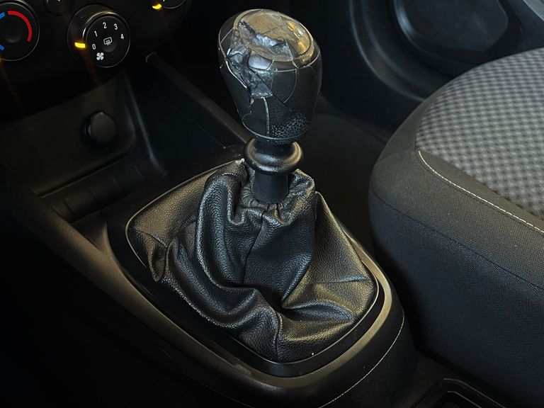 Chevrolet ONIX HATCH Joy 1.0 8V Flex 5p Mec.