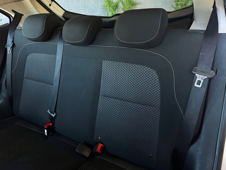 Chevrolet ONIX HATCH Joy 1.0 8V Flex 5p Mec.