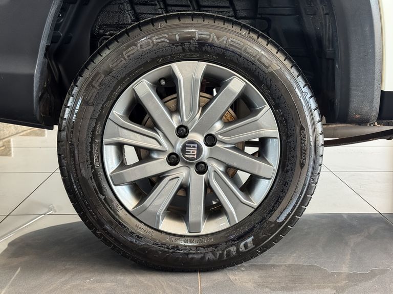 Fiat Strada Freedom 1.3 Flex 8V CD