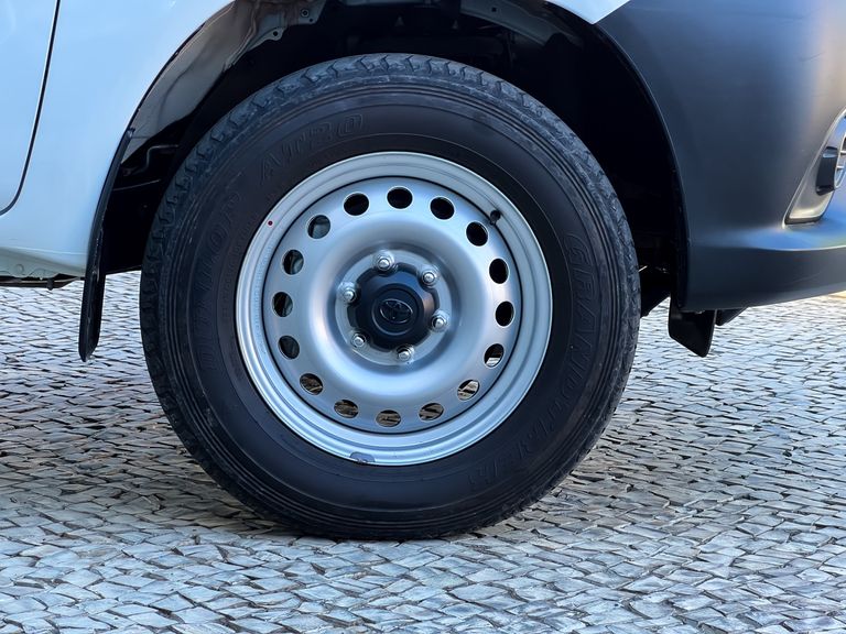 Toyota Hilux Chassi 4x4 2.8 TDI Diesel Mec.