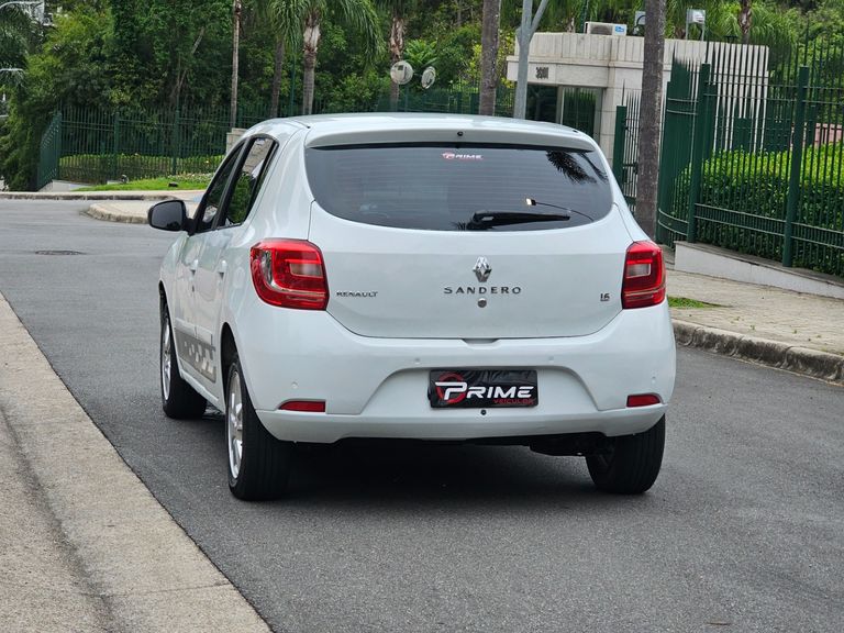 Renault SANDERO Dyna. EasyR Hi-Flex 1.6 8V