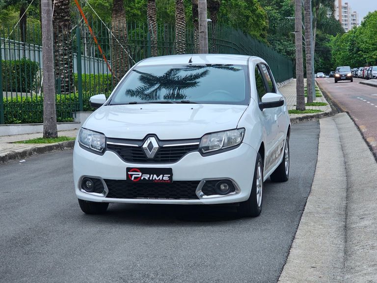 Renault SANDERO Dyna. EasyR Hi-Flex 1.6 8V