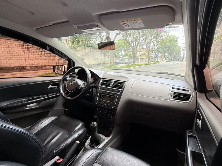 VolksWagen Fox Highline1.6 Flex 16V 5p