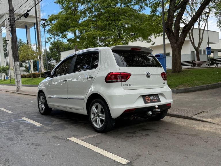 VolksWagen Fox Highline1.6 Flex 16V 5p