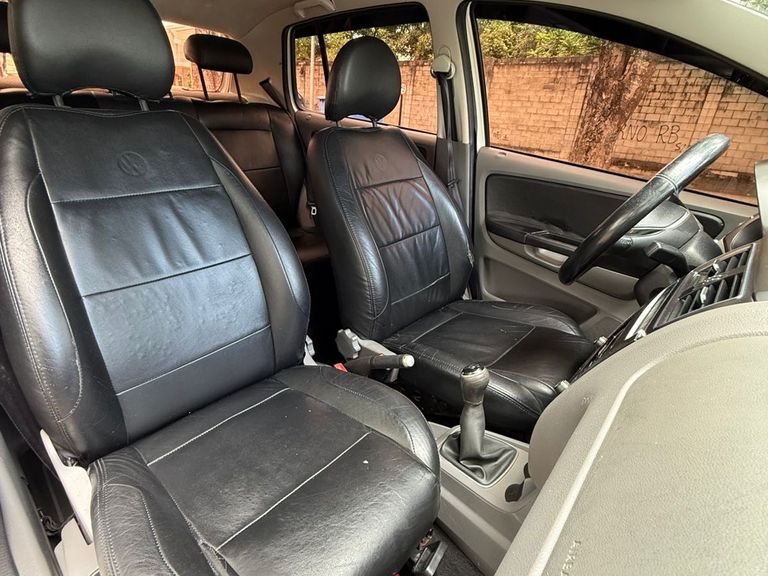 VolksWagen Fox Highline1.6 Flex 16V 5p