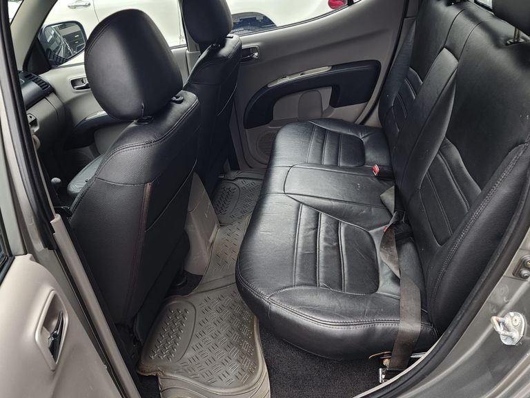 Mitsubishi L200 Triton GLX 3.2 CD TB Int.Diesel Mec