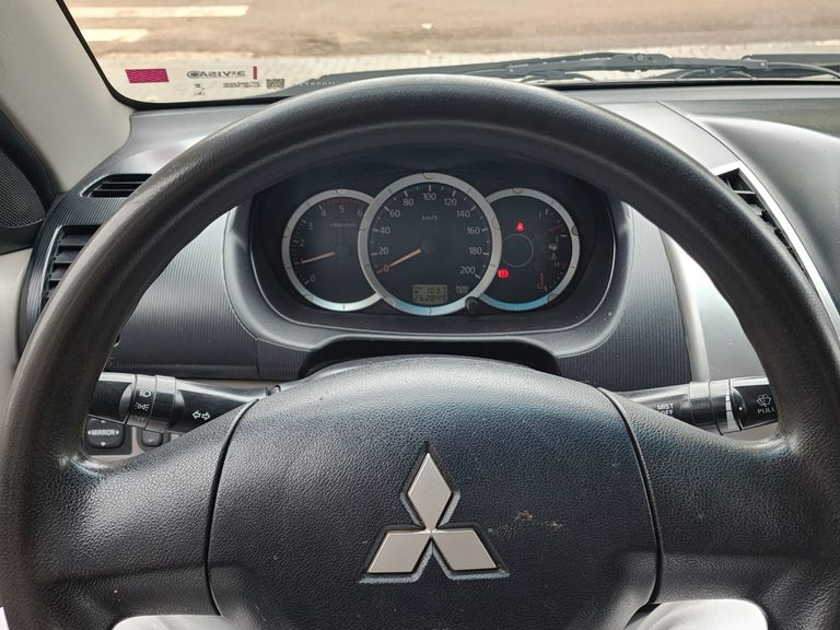 Mitsubishi L200 Triton GLX 3.2 CD TB Int.Diesel Mec