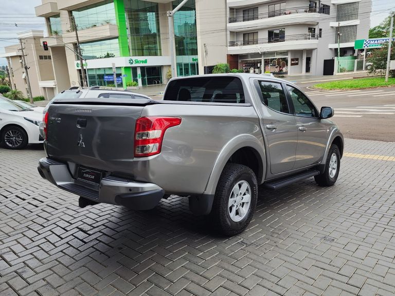 Mitsubishi L200 Triton Sport GLS 2.4 CD Diesel Aut.
