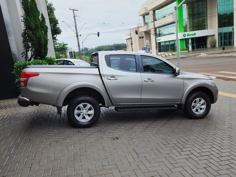 Mitsubishi L200 Triton Sport GLS 2.4 CD Diesel Aut.