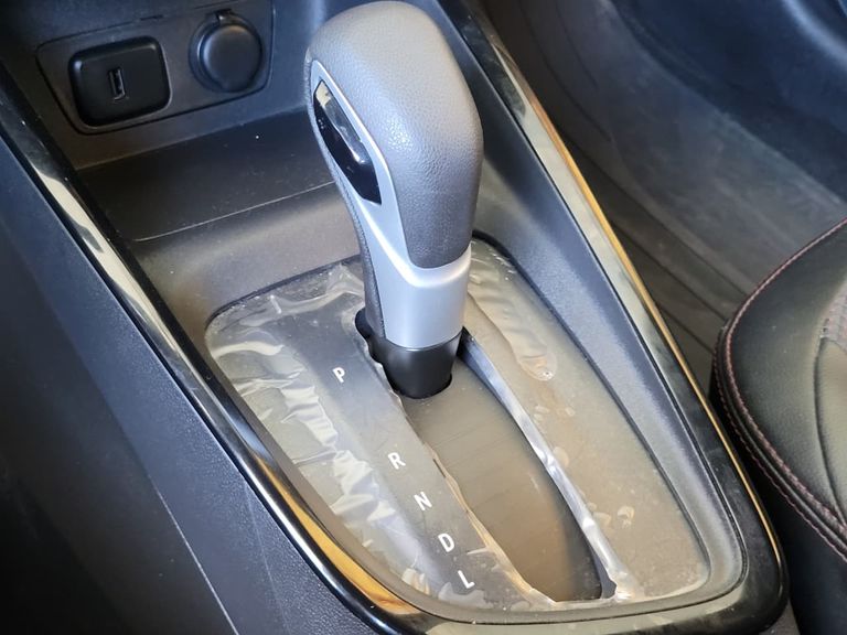 Chevrolet ONIX HATCH RS 1.0 TB 12V Flex 5p Aut.