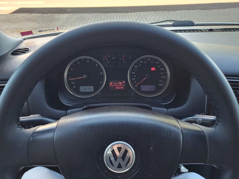 VolksWagen Golf Sportline 1.6 Mi Total Flex 8V 4p