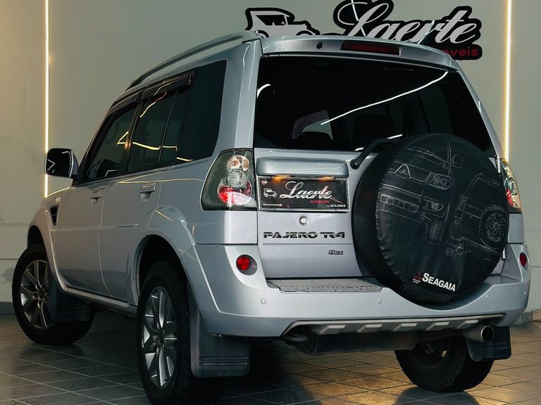 Mitsubishi Pajero TR4 2.0 Flex 16V 4X2 Aut.