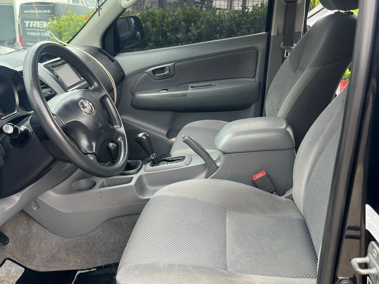 Toyota Hilux CD SRV D4-D 4x4 3.0 TDI Diesel Aut