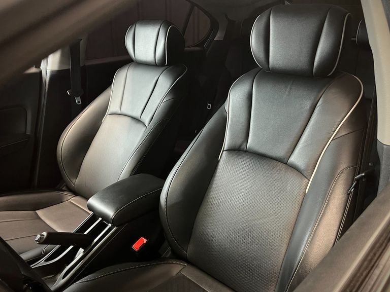 Honda CITY Hatchback Touring 1.5 Flex 16V Aut