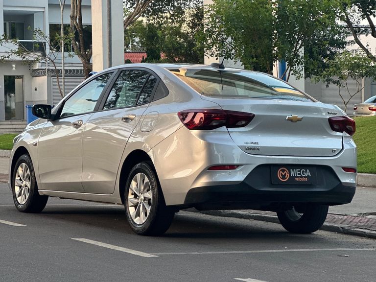 Chevrolet ONIX SEDAN Plus LT 1.0 12V TB Flex Aut.