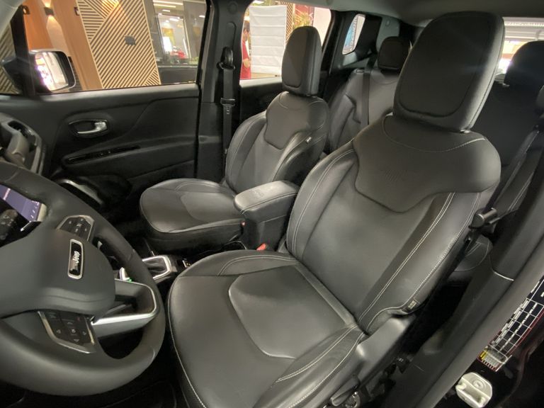 Jeep Renegade Long. T270 1.3 TB 4x2 Flex Aut.