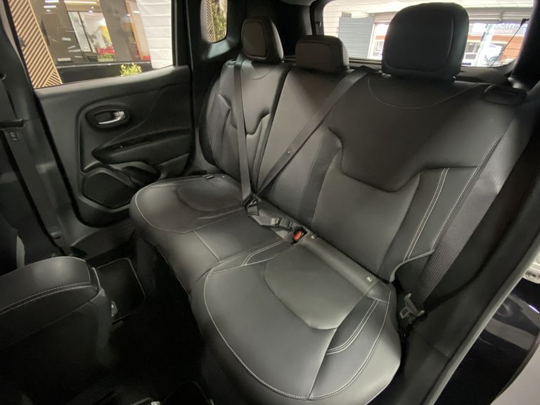 Jeep Renegade Long. T270 1.3 TB 4x2 Flex Aut.