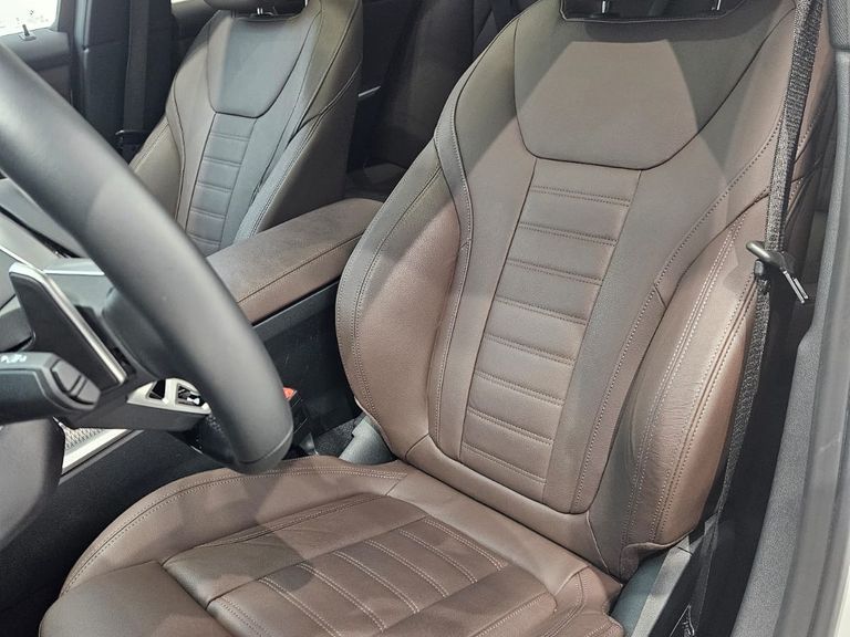 BMW 320iA 2.0 TB M Sport A.Flex/M.Sport 4p