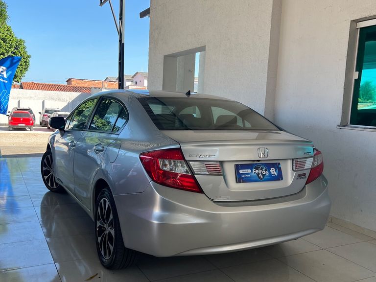 Honda Civic Sedan LXR 2.0 Flexone 16V Aut. 4p