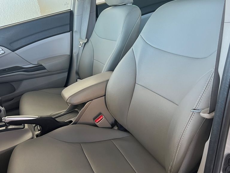 Honda Civic Sedan LXR 2.0 Flexone 16V Aut. 4p