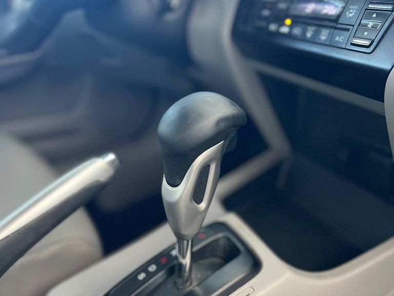 Honda Civic Sedan LXR 2.0 Flexone 16V Aut. 4p