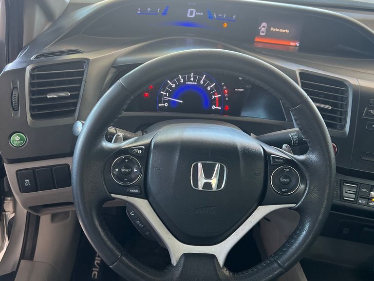 Honda Civic Sedan LXR 2.0 Flexone 16V Aut. 4p