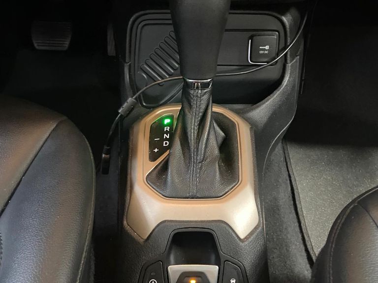 Jeep Renegade 1.8 4x2 Flex 16V Aut.