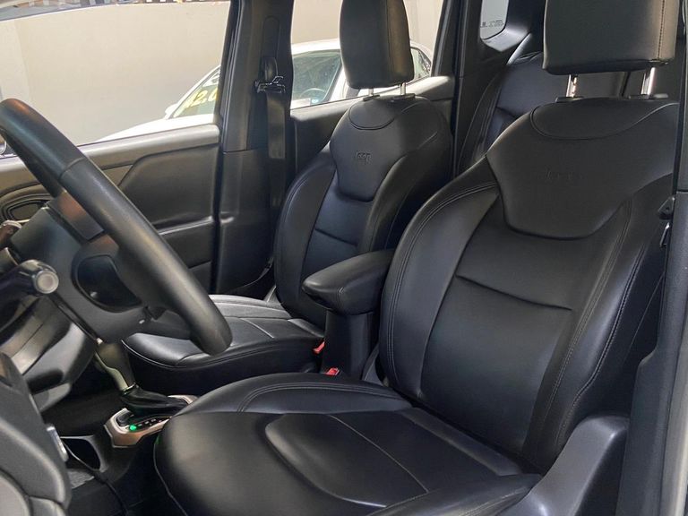 Jeep Renegade 1.8 4x2 Flex 16V Aut.