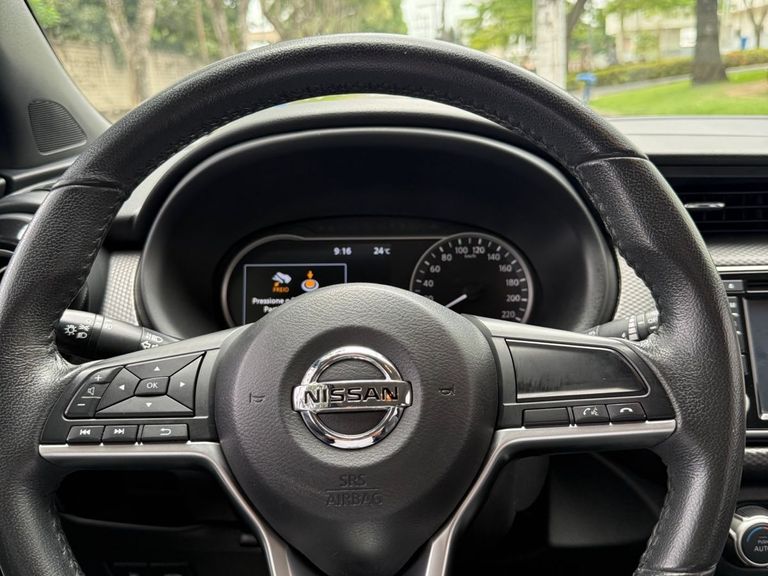 Nissan KICKS SV 1.6 16V FlexStar 5p Aut.