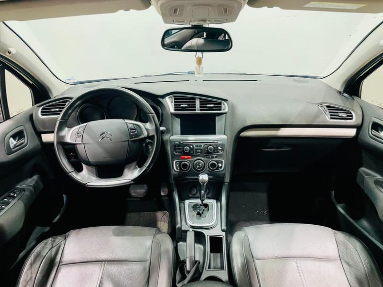 Citroën C4 LOUNGE Tendance 1.6 Turbo 4p Aut