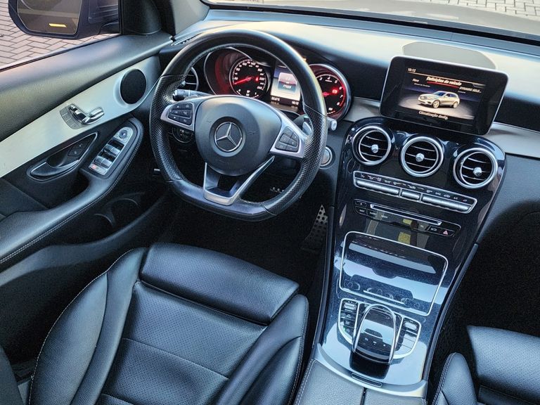 Mercedes GLC 250 Sport 4MATIC 2.0 TB 16V Aut.