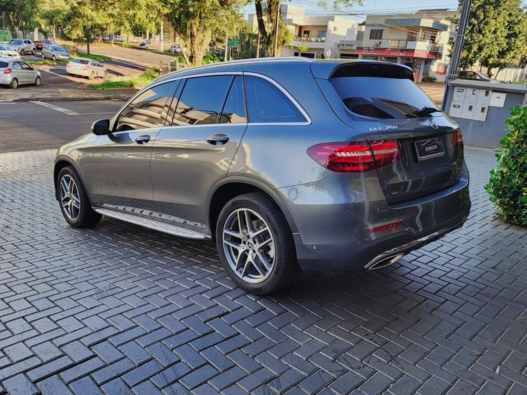 Mercedes GLC 250 Sport 4MATIC 2.0 TB 16V Aut.
