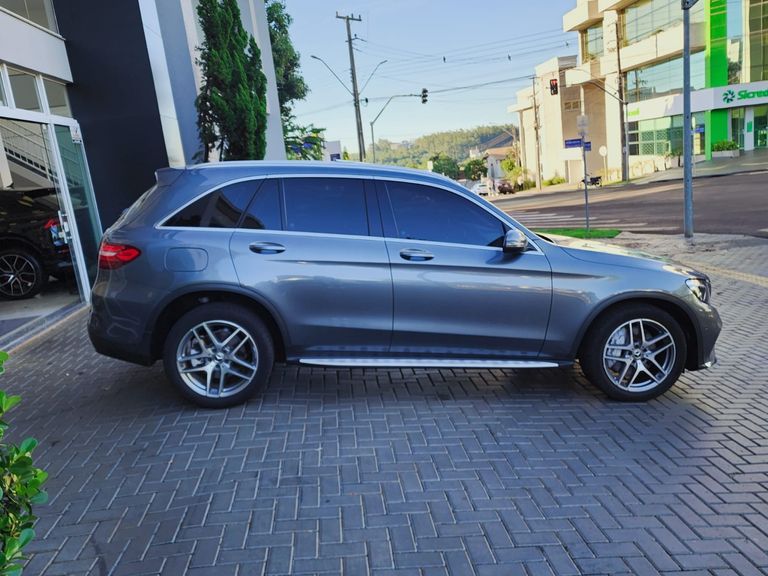 Mercedes GLC 250 Sport 4MATIC 2.0 TB 16V Aut.
