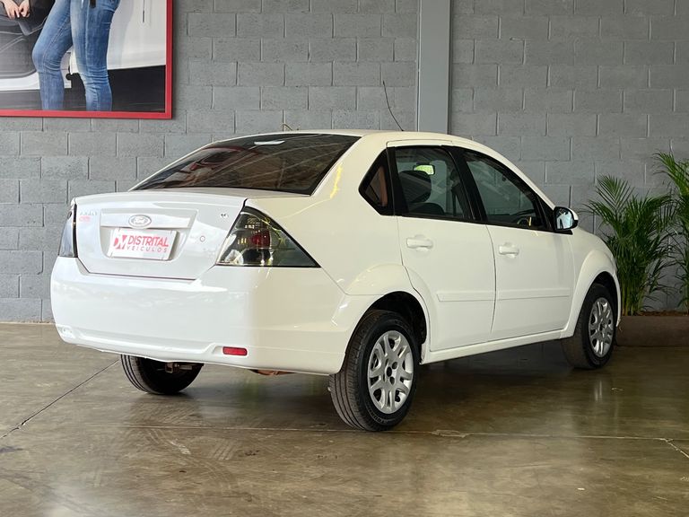 Ford Fiesta Sed. 1.6 8V Flex 4p