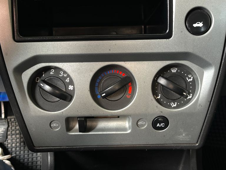 Ford Fiesta Sed. 1.6 8V Flex 4p