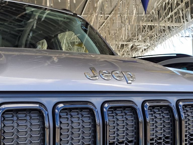 Jeep Renegade Sport T270 1.3 TB 4x2 Flex Aut.