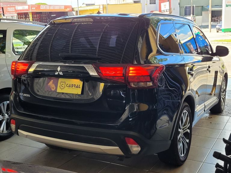 Mitsubishi OUTLANDER 2.0 16V 160cv Aut.