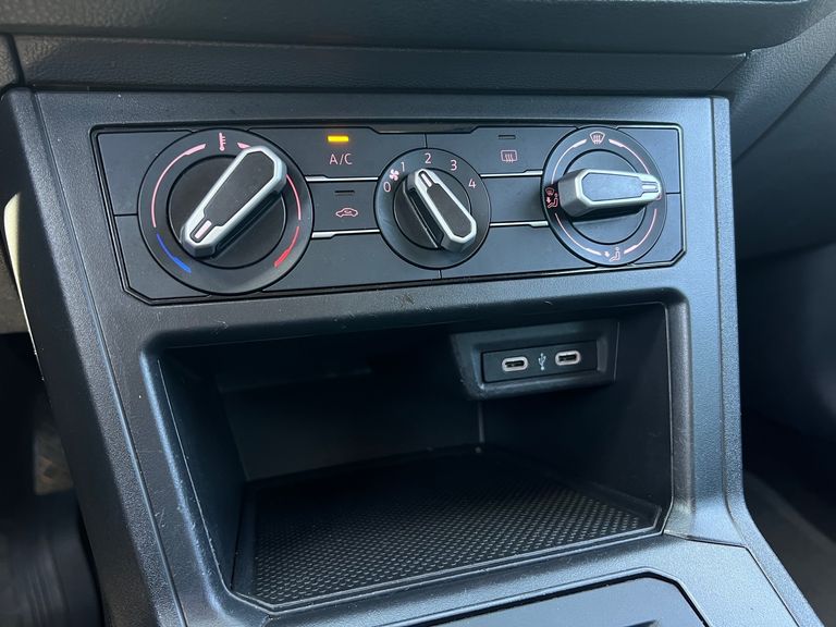 VolksWagen Polo Track 1.0 Flex 12V 5p