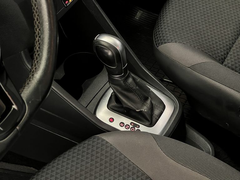 VolksWagen VOYAGE 1.6 MSI Flex 16V 4p Aut.