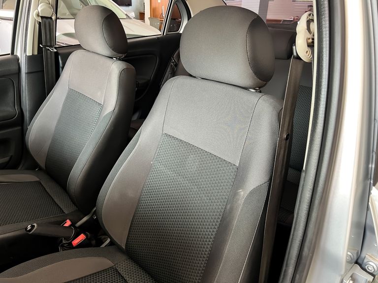 VolksWagen VOYAGE 1.6 MSI Flex 16V 4p Aut.