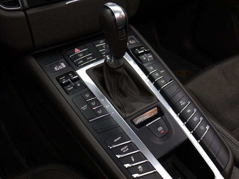 Porsche Macan GTS 3.0 Bi-Turbo 360cv