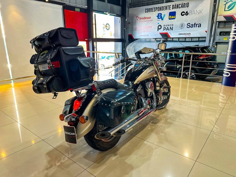 KAWASAKI VULCAN 900 CLASSIC LT